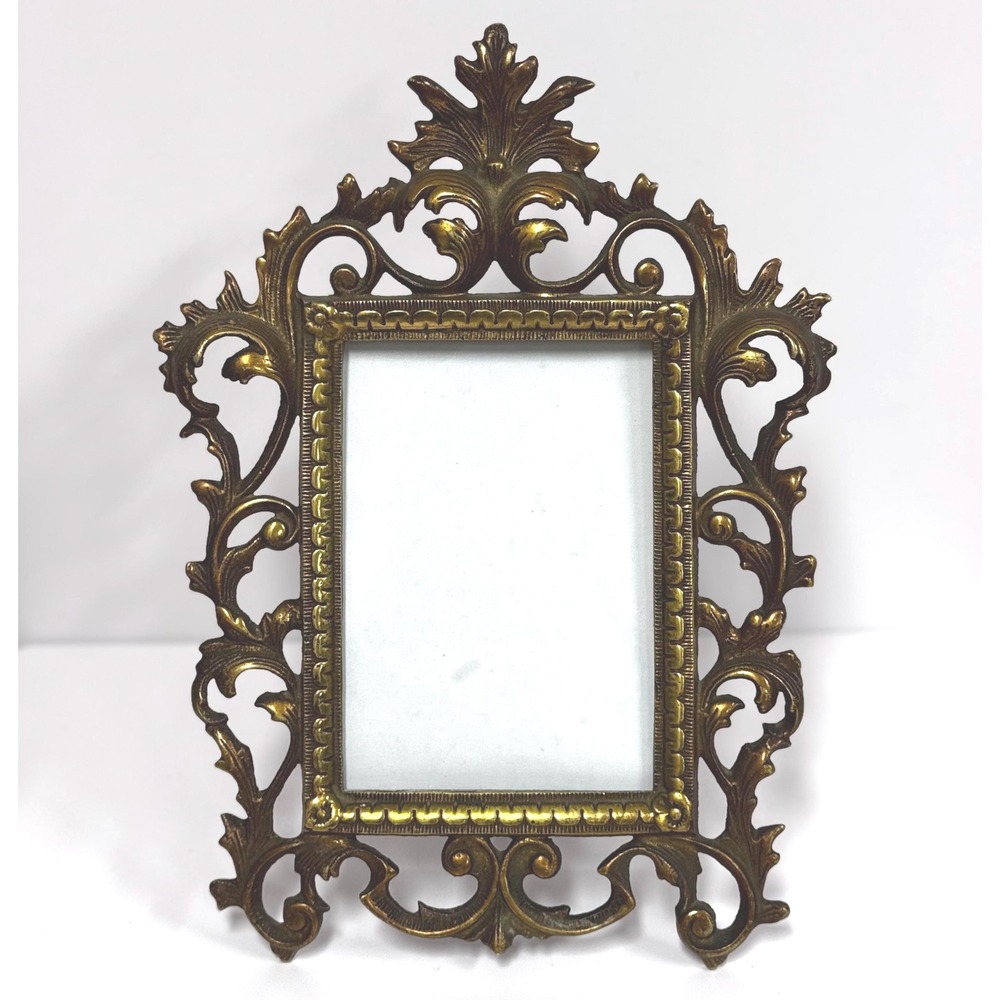 Vintage brass Art Nouveau Ornate stand up picture frame